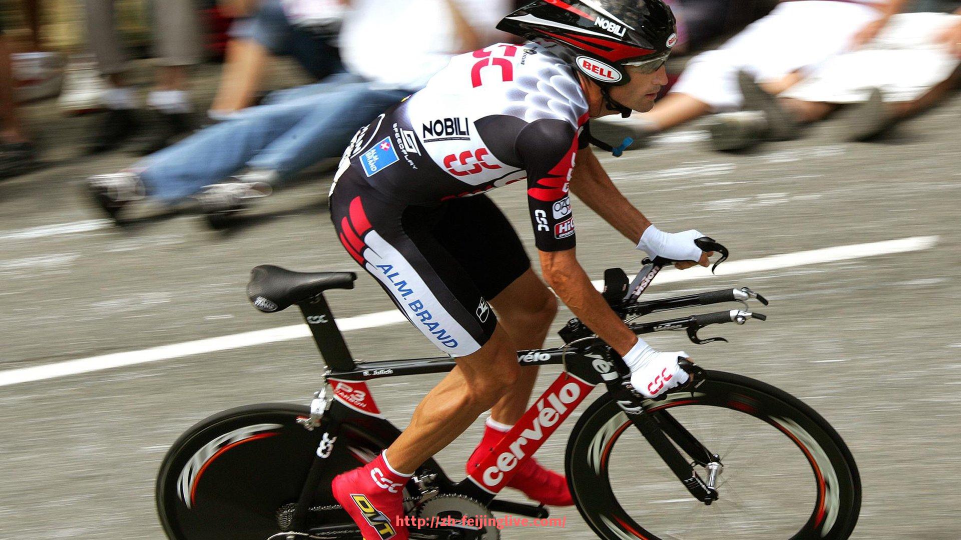 飞鲸体育直播-世俱杯球鞋抓地纹理功能解析及其对比赛表现的影响